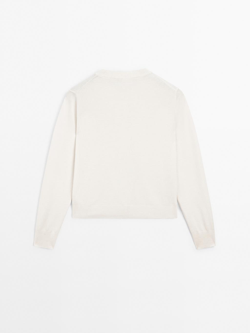 Wool blend knit cardigan with crew neck