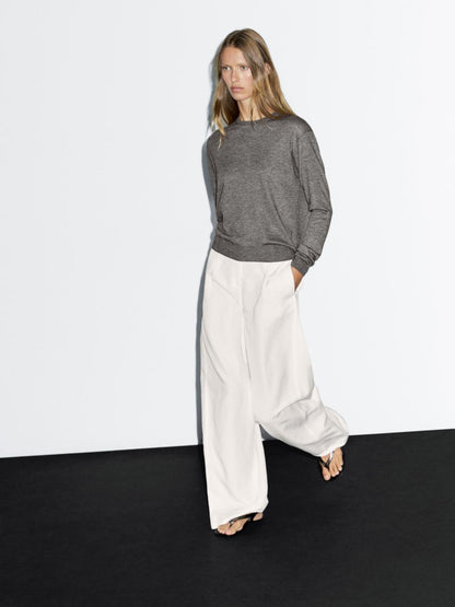 Wool blend knit sweater with crew neck