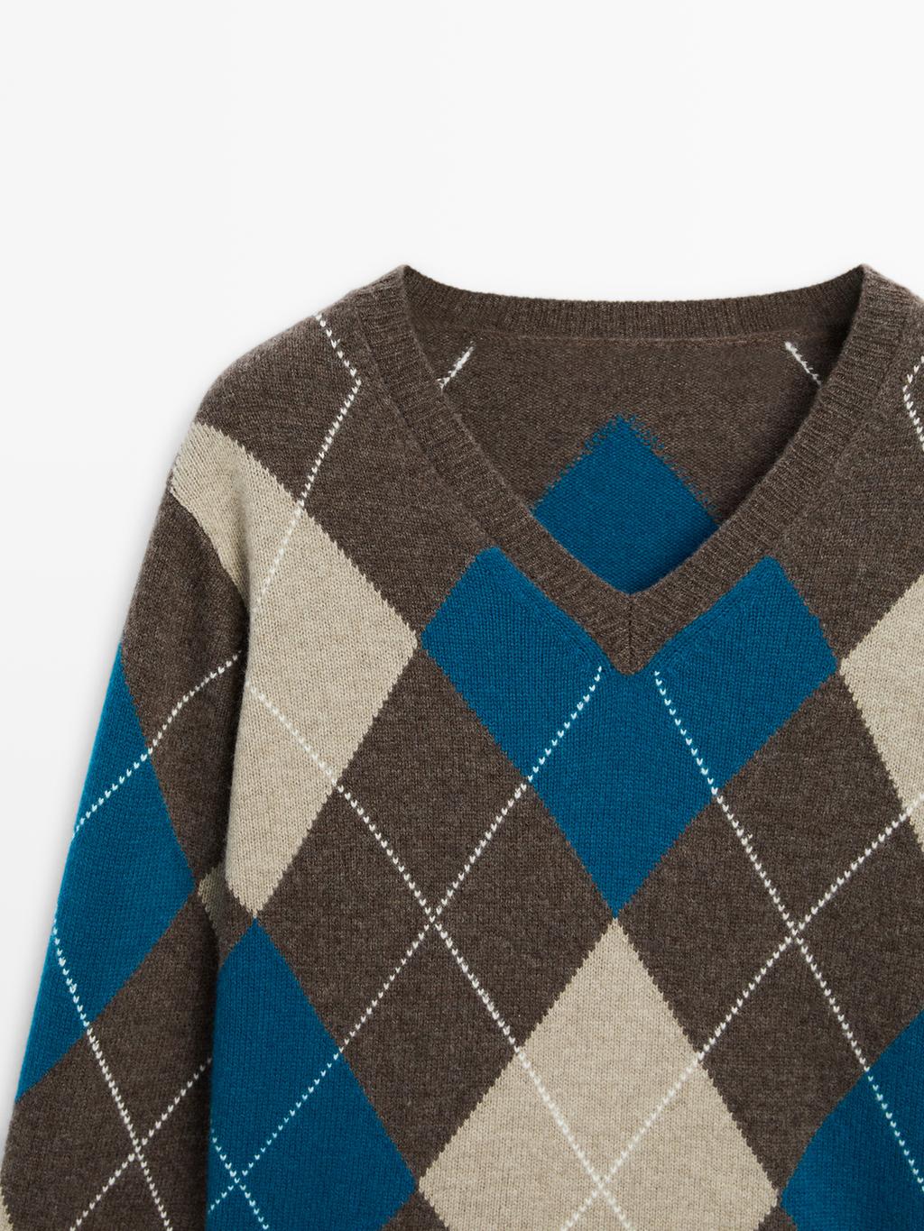 Wool blend argyle knit sweater
