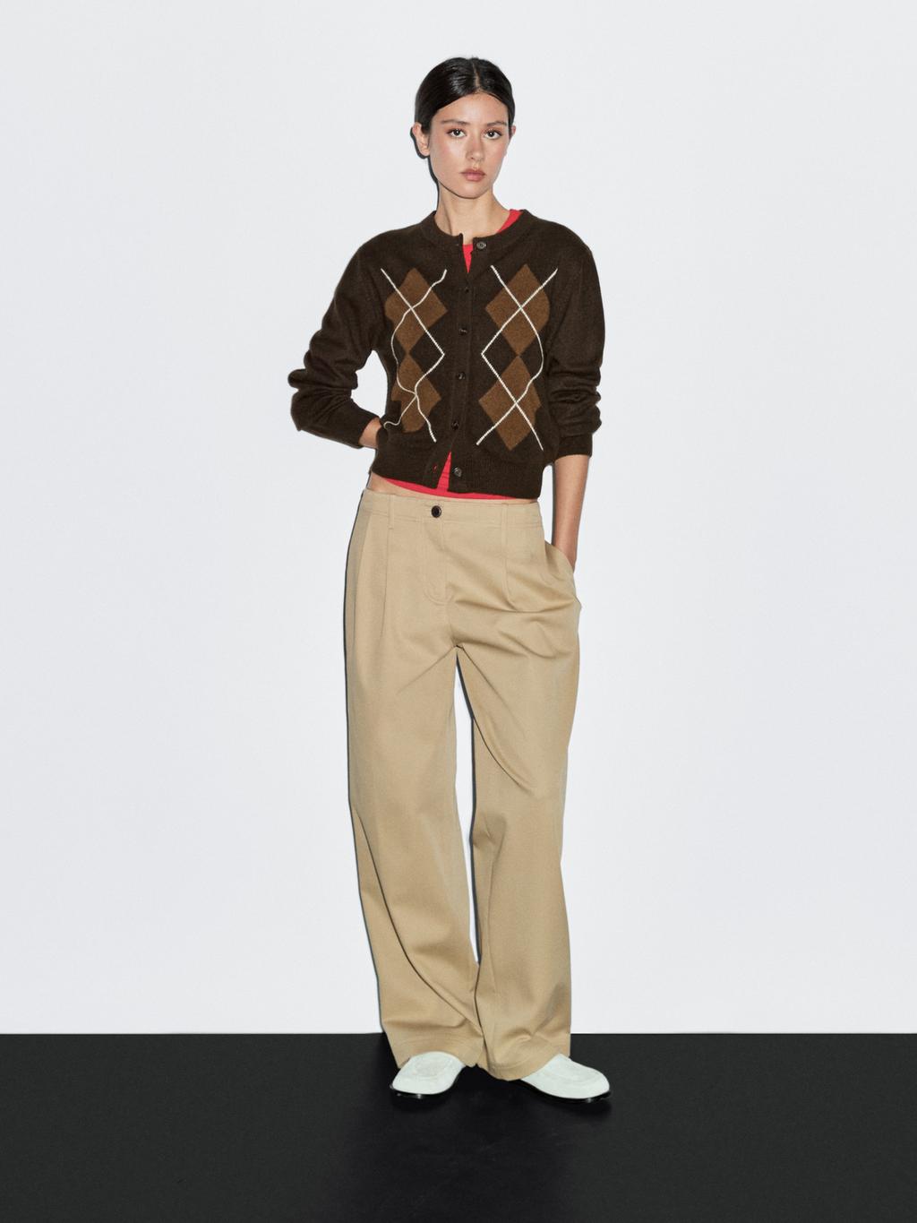 Knit cardigan with diamond detail