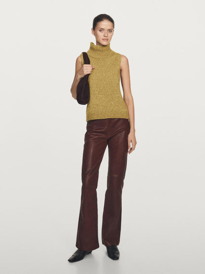 Turtleneck knit vest