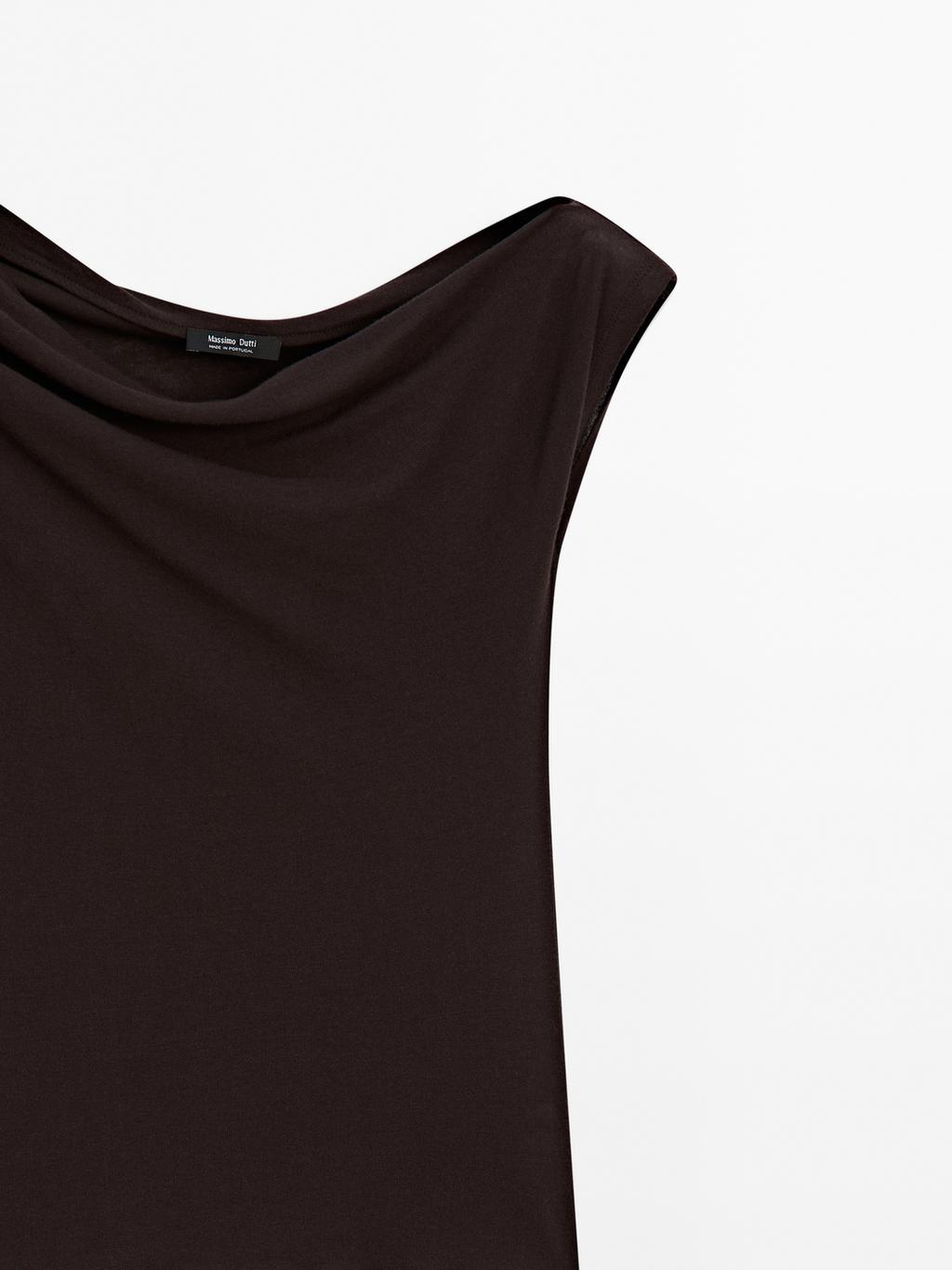 100% cotton asymmetric top