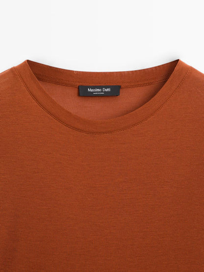 Lightweight regular fit long sleeve T-shirt