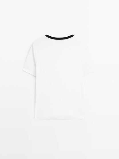 Short sleeve T-shirt with pocket details