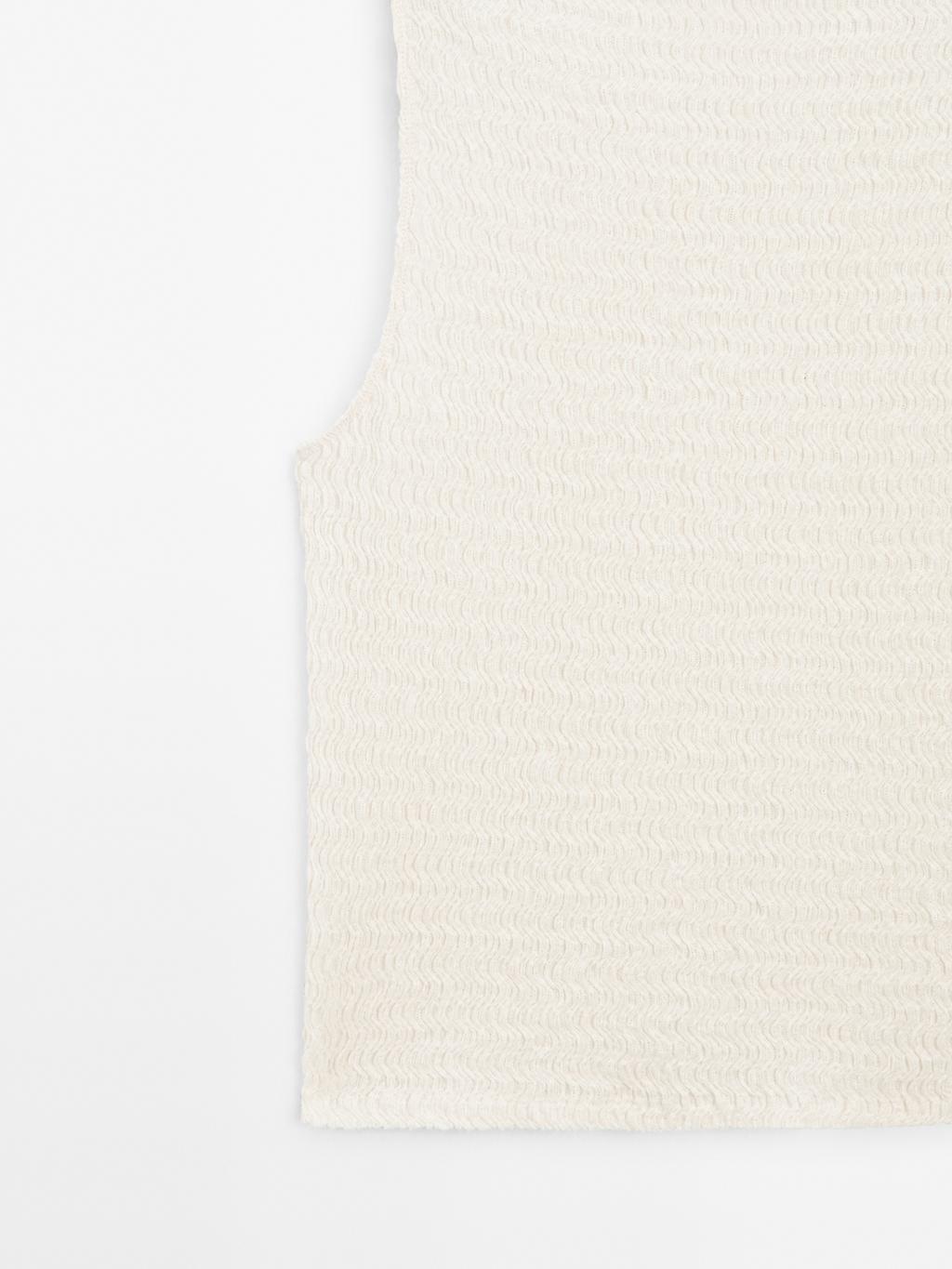 Textured cotton blend top