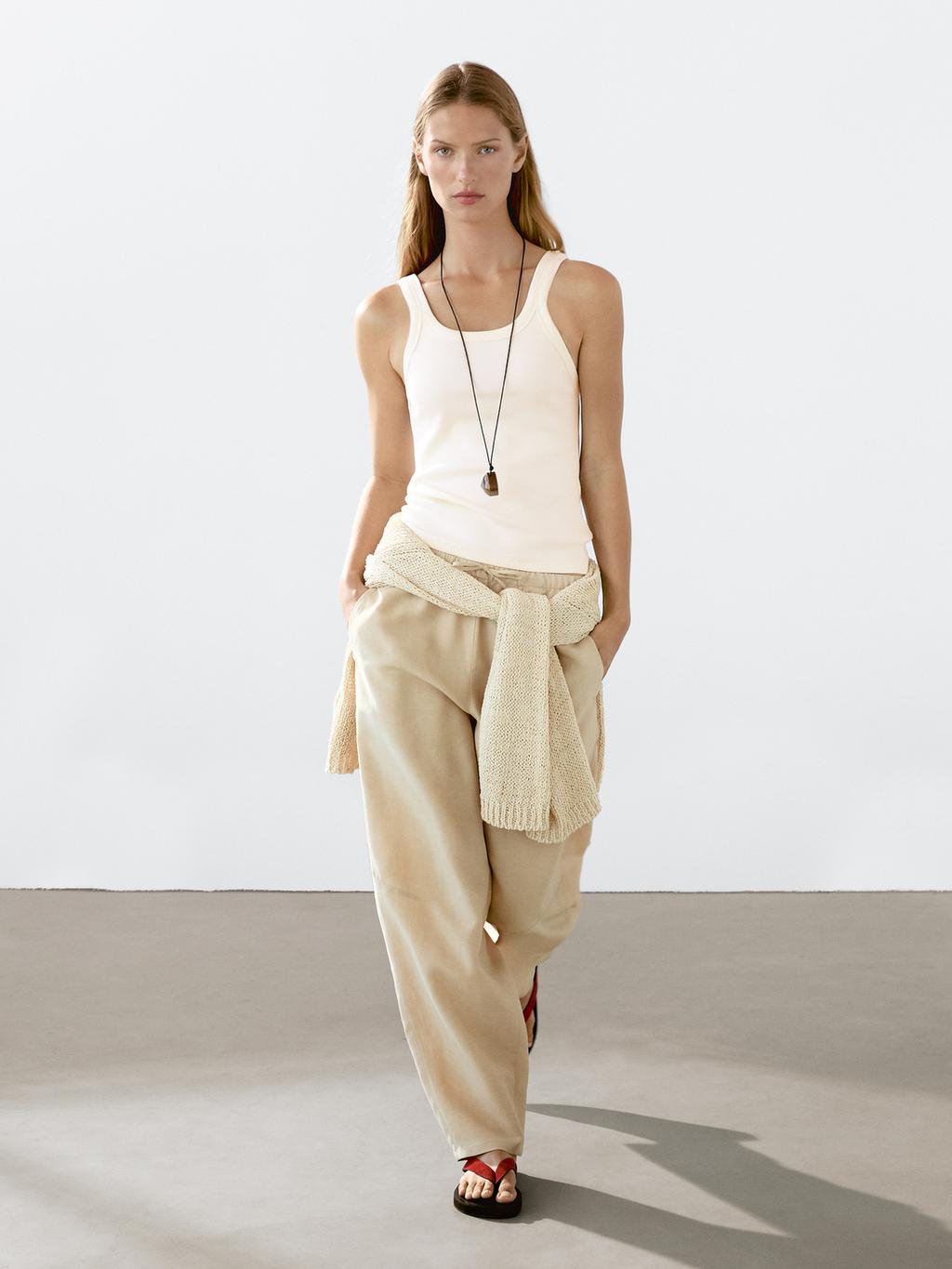 Cotton blend round neck top