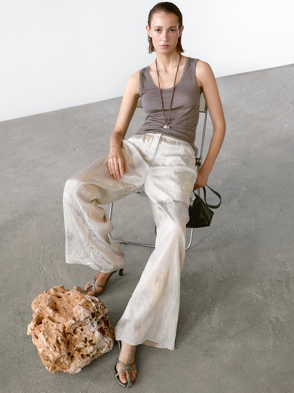 Round neck top with seam details