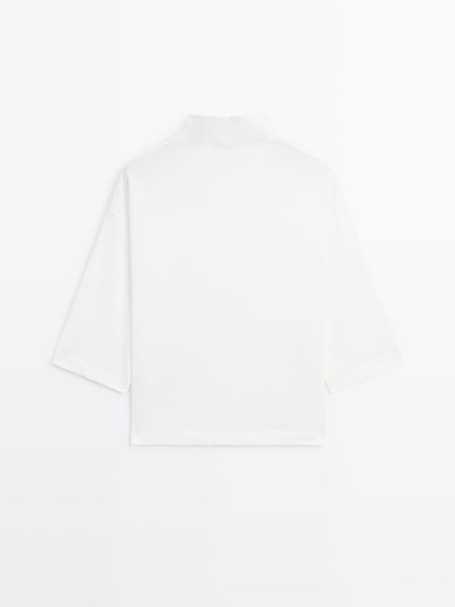 Funnel neck T-shirt