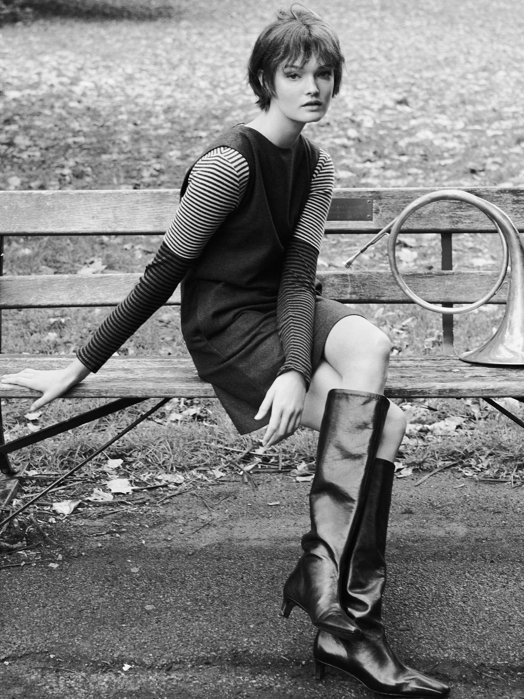 Short sleeve striped shirt