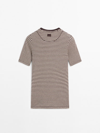 Short sleeve striped shirt