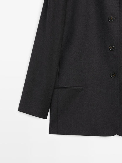 Contrast collar short coat