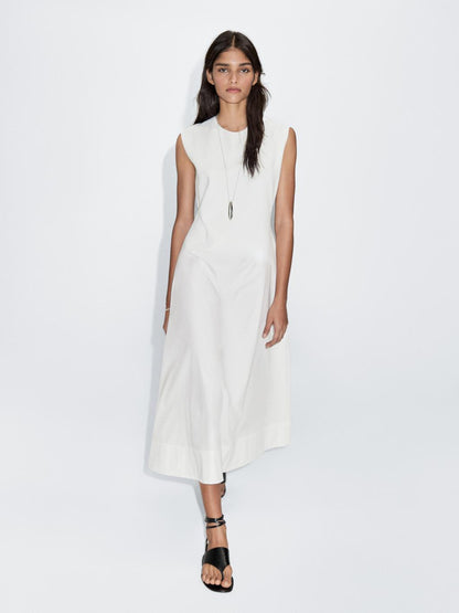 Long sleeveless contrast dress