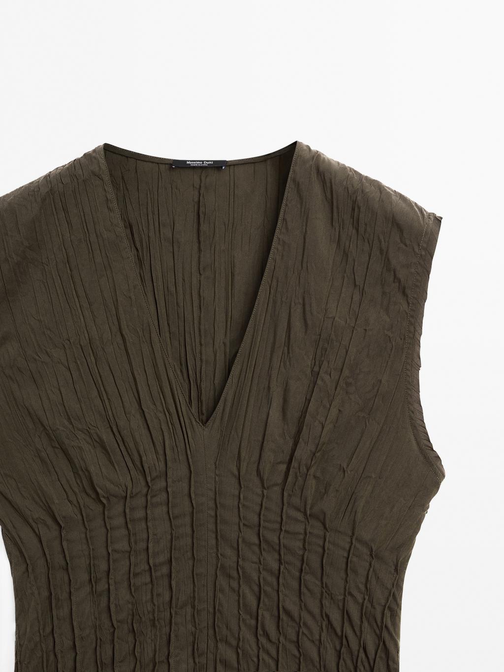 Creased-effect long pleated dress