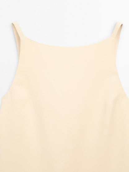 Short dress with back detail