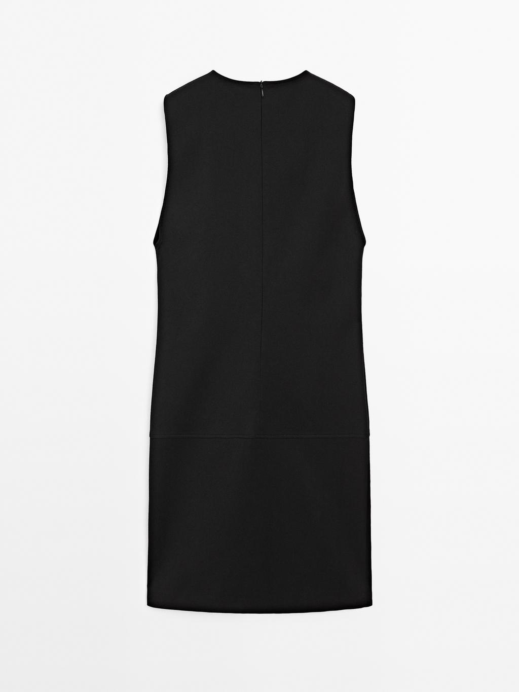 Short dress with button details