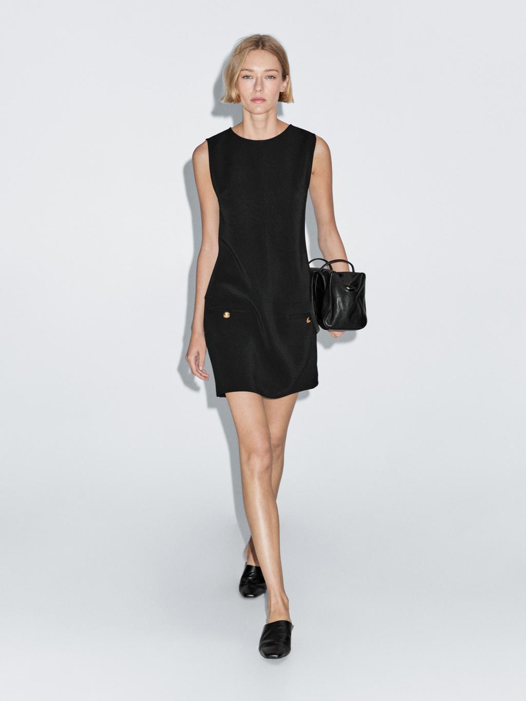 Short dress with button details