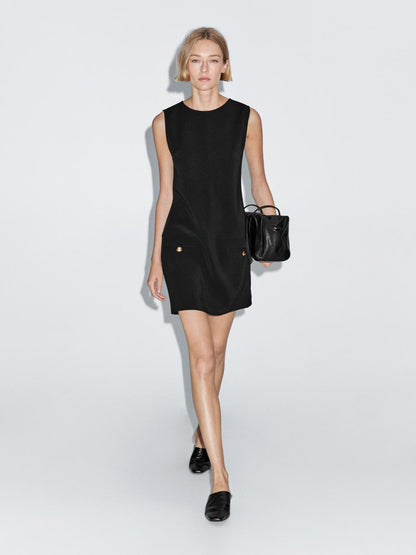 Short dress with button details