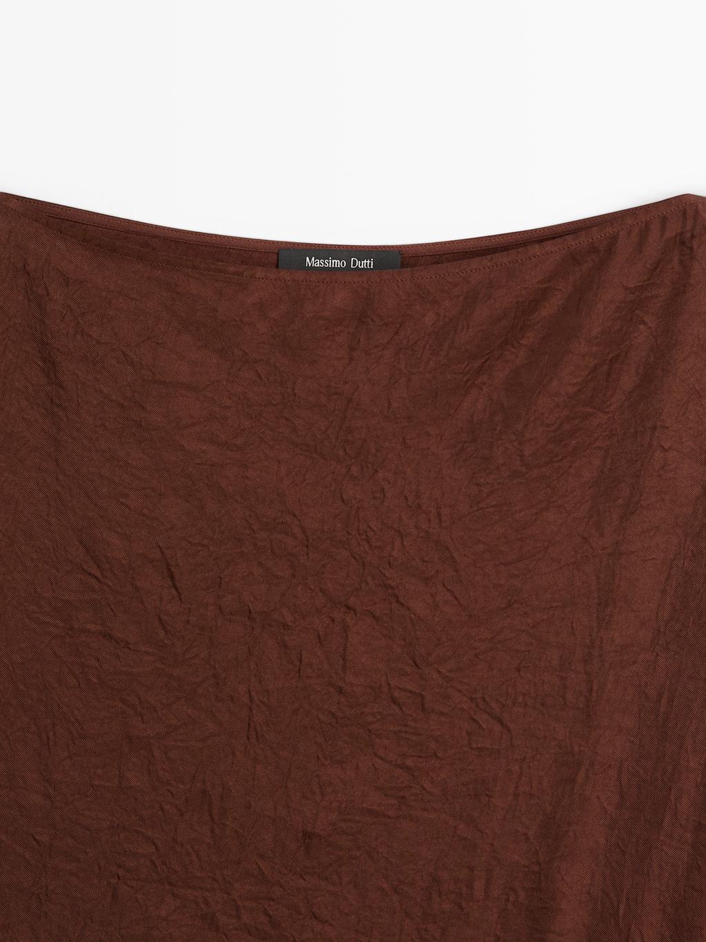 Long dress with gathered waist detail