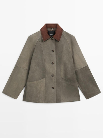 Water-repellent jacket with layered collar