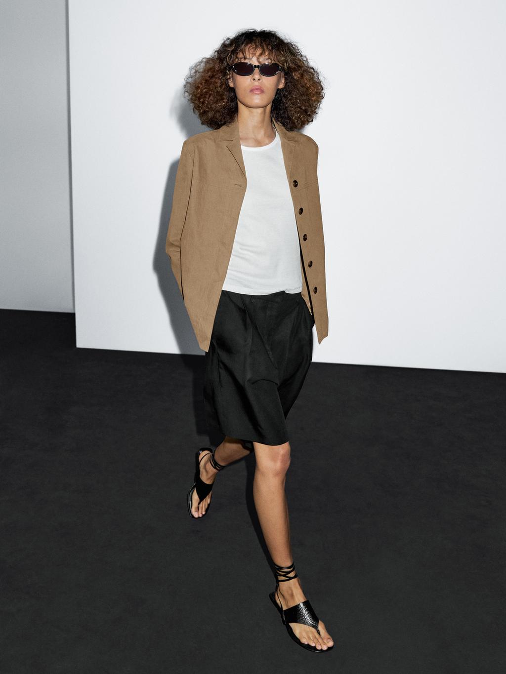 Cotton blend blazer with button detail