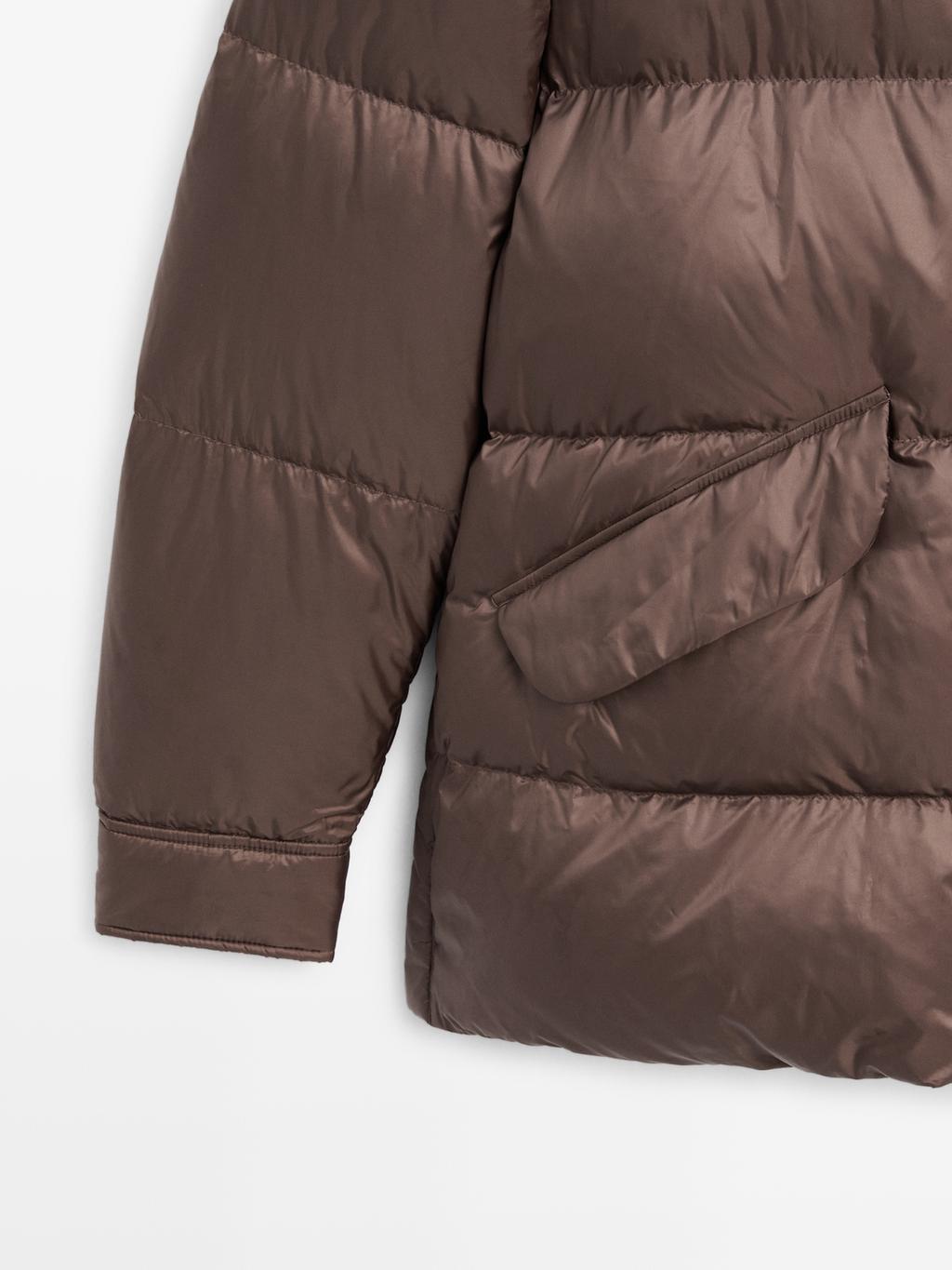 Water-repellent shiny down jacket