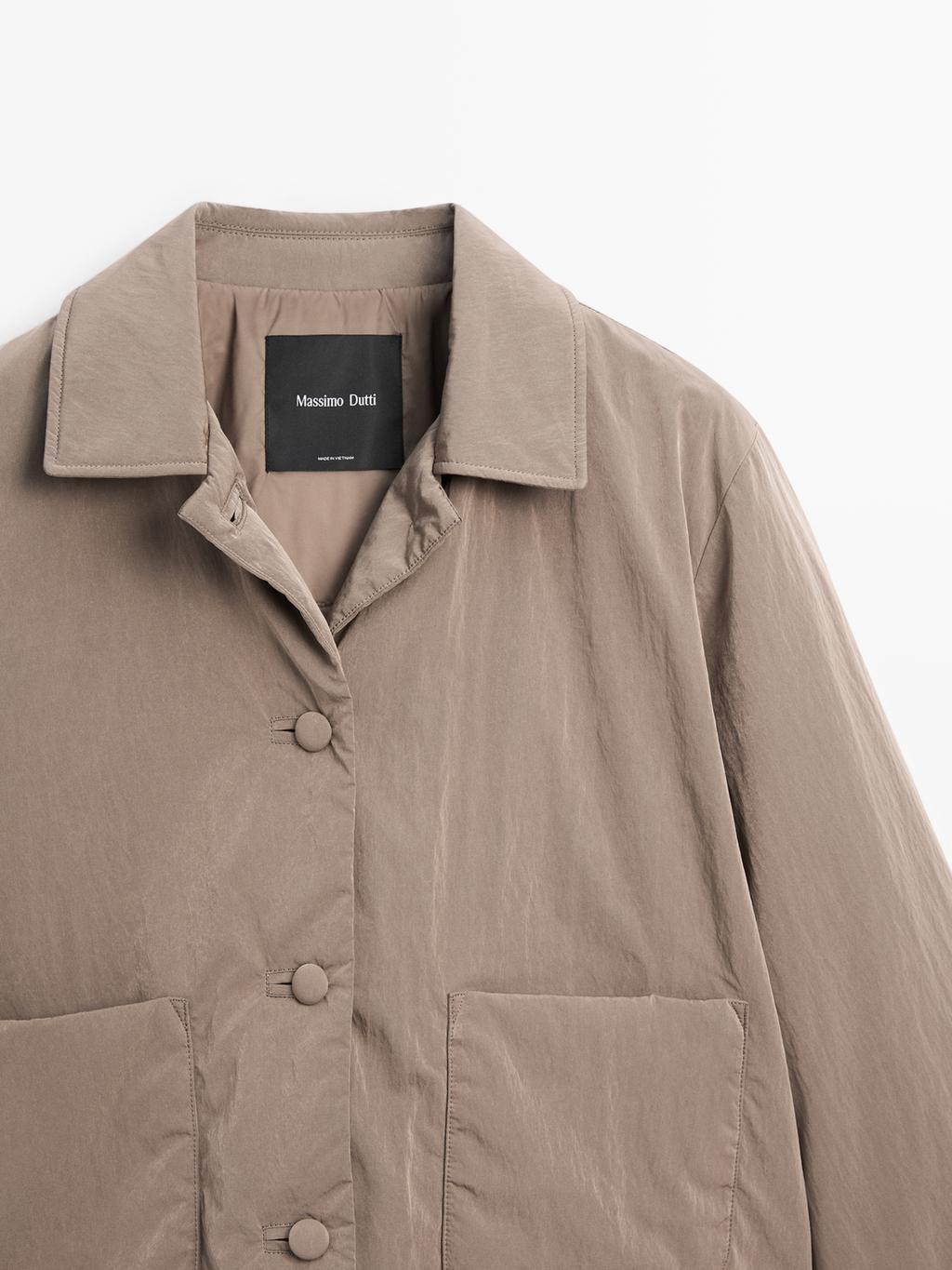 Short water-repellent puffer jacket