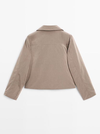 Short water-repellent puffer jacket