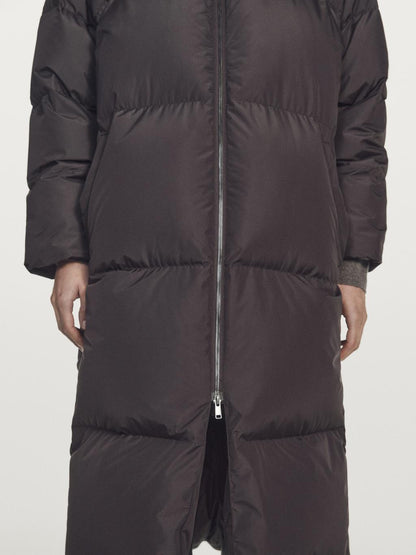 Long water-repellent puffer down jacket with hood