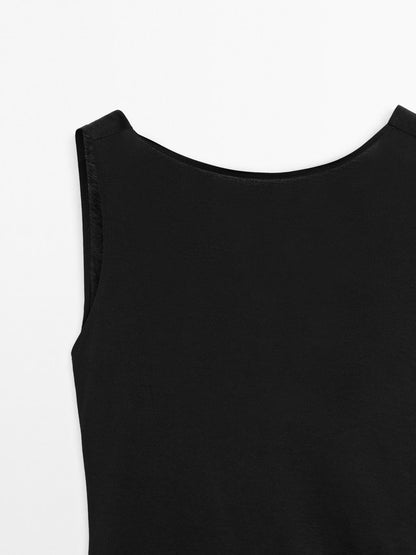 100% cotton top with draped low-cut back