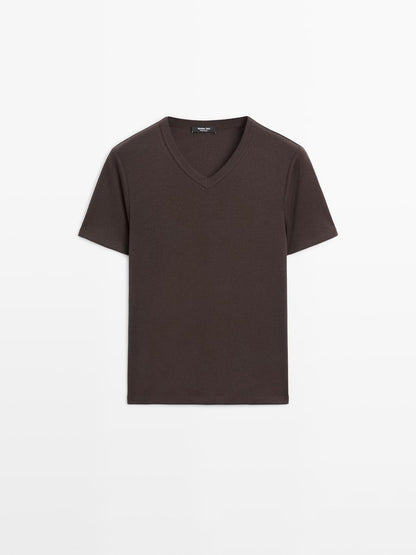 100% cotton V-neck T-shirt