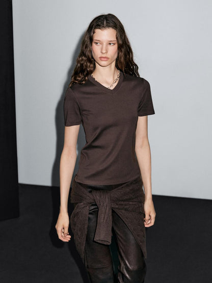 100% cotton V-neck T-shirt