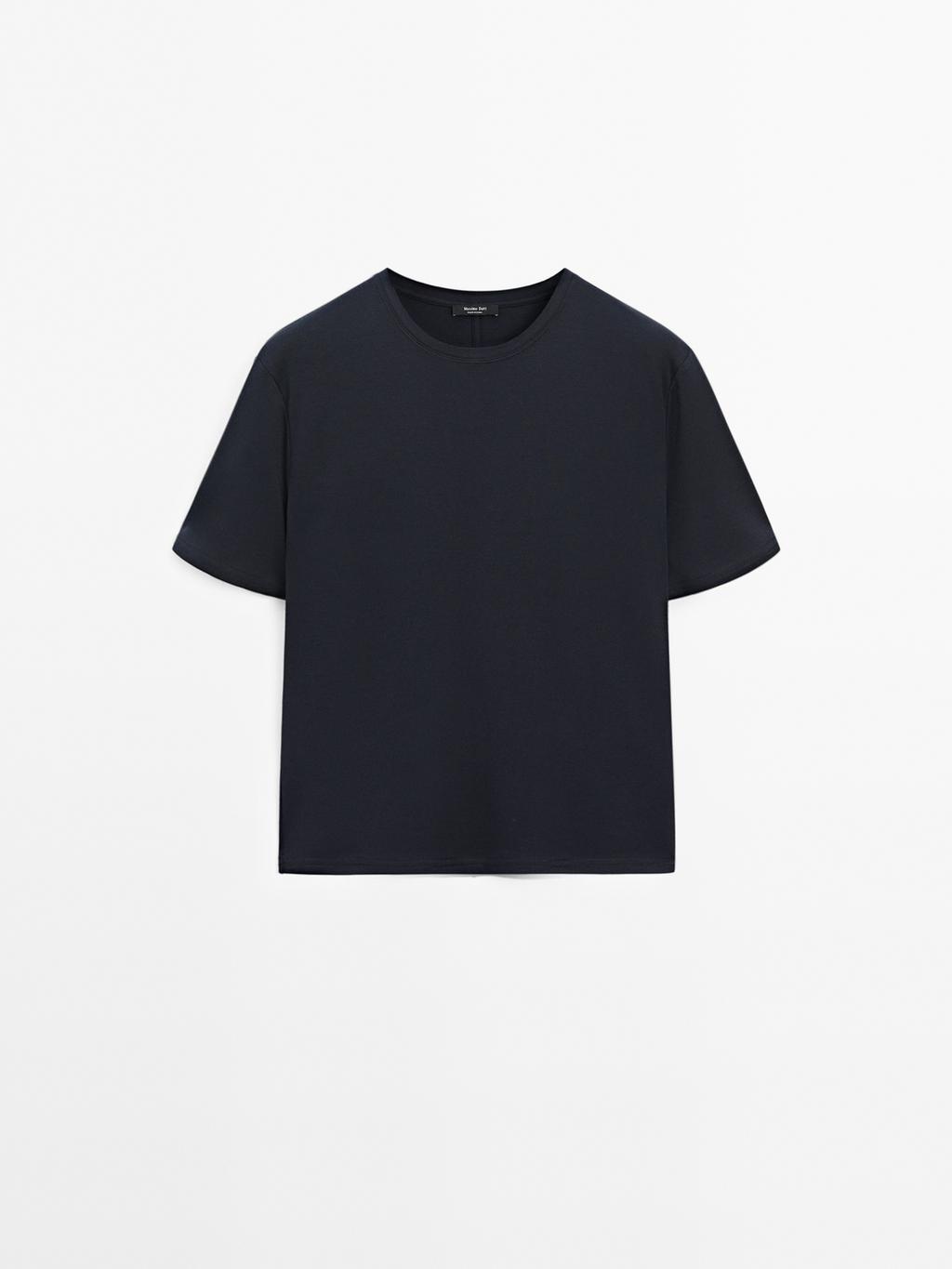 Short-sleeve T-shirt with back seam detail