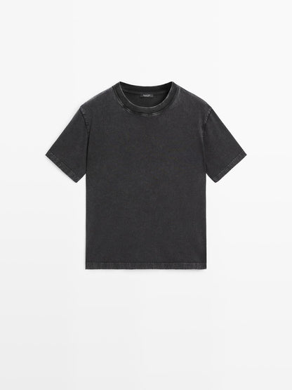 Distressed oversize T-shirt