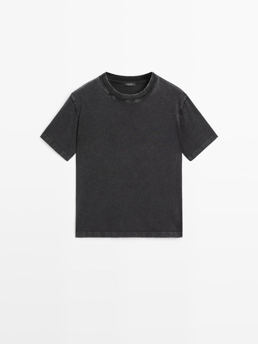 Distressed oversize T-shirt