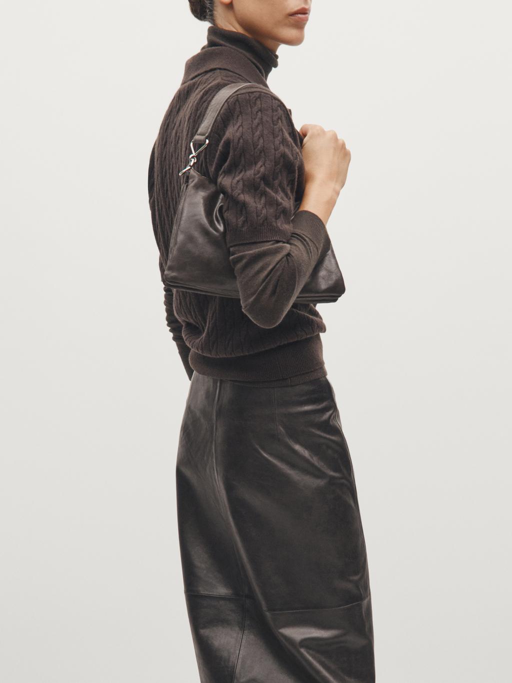 Small nappa leather bag with compartments