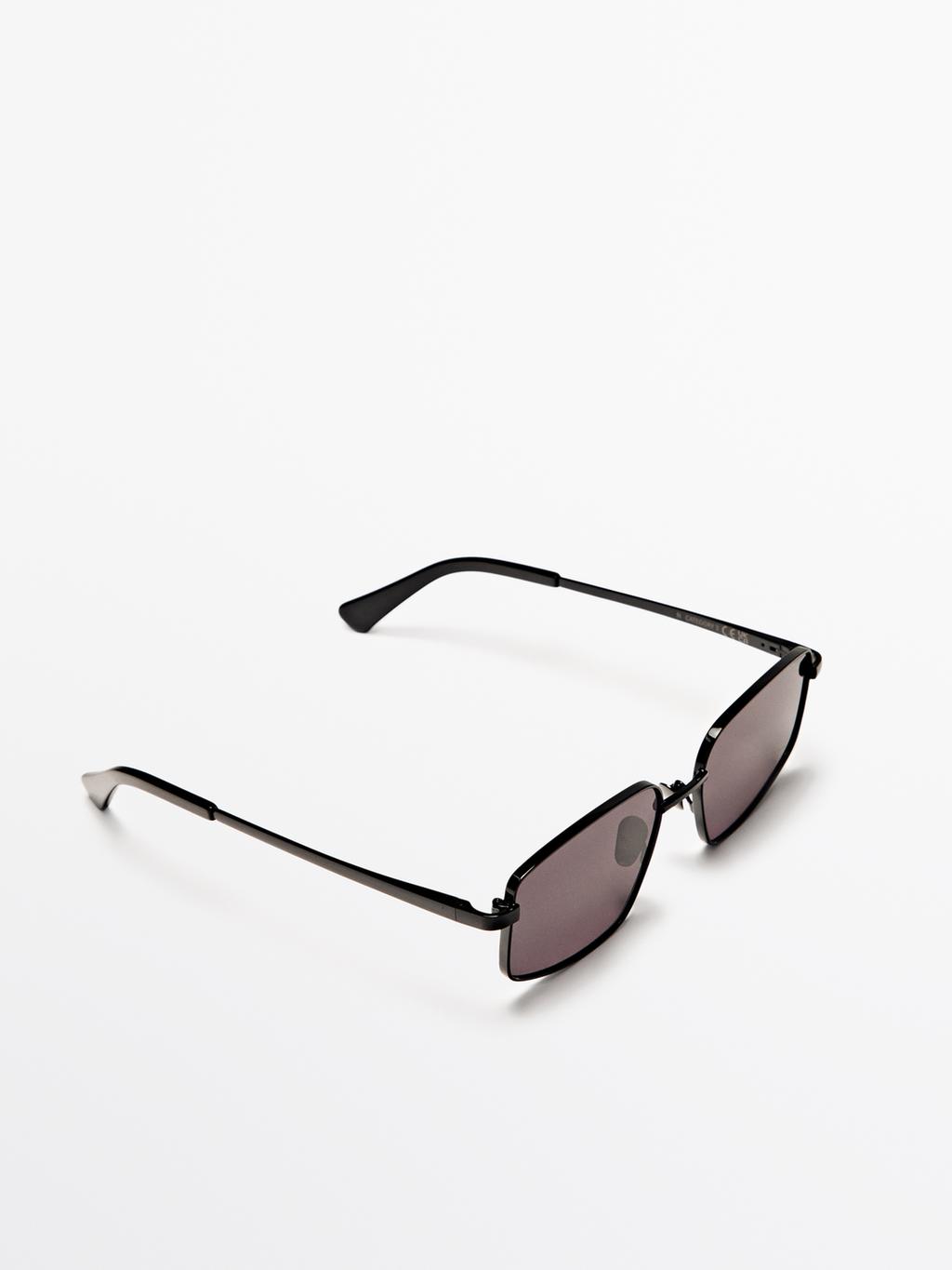 Metallic sunglasses