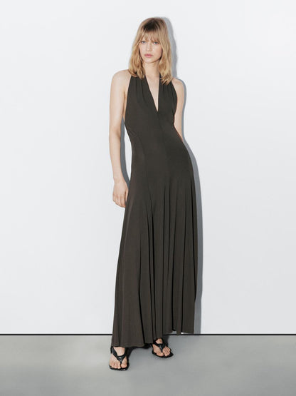 Long flowing halter-neck dress - STUDIO