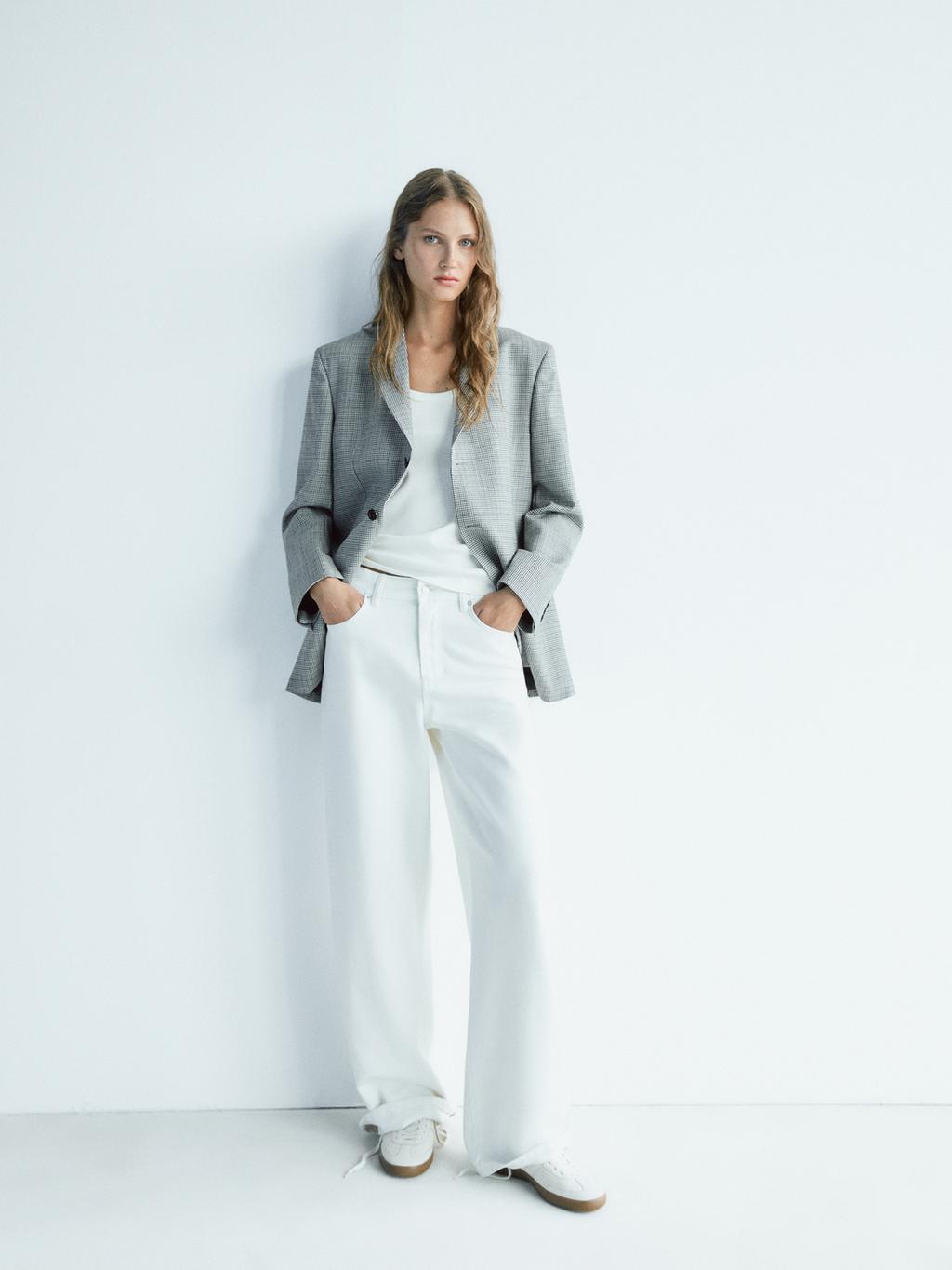 Crackled leather trainers