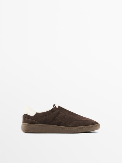Split suede trainers with topstitching