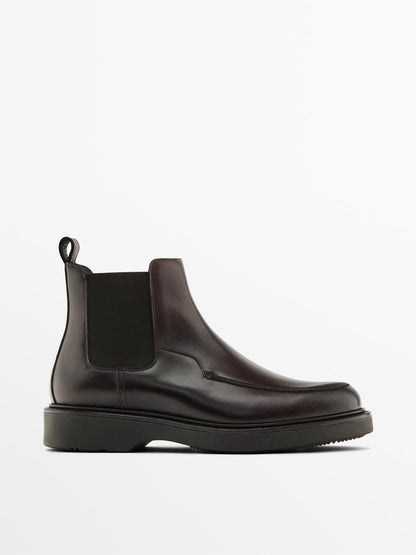 Moc toe Chelsea boots